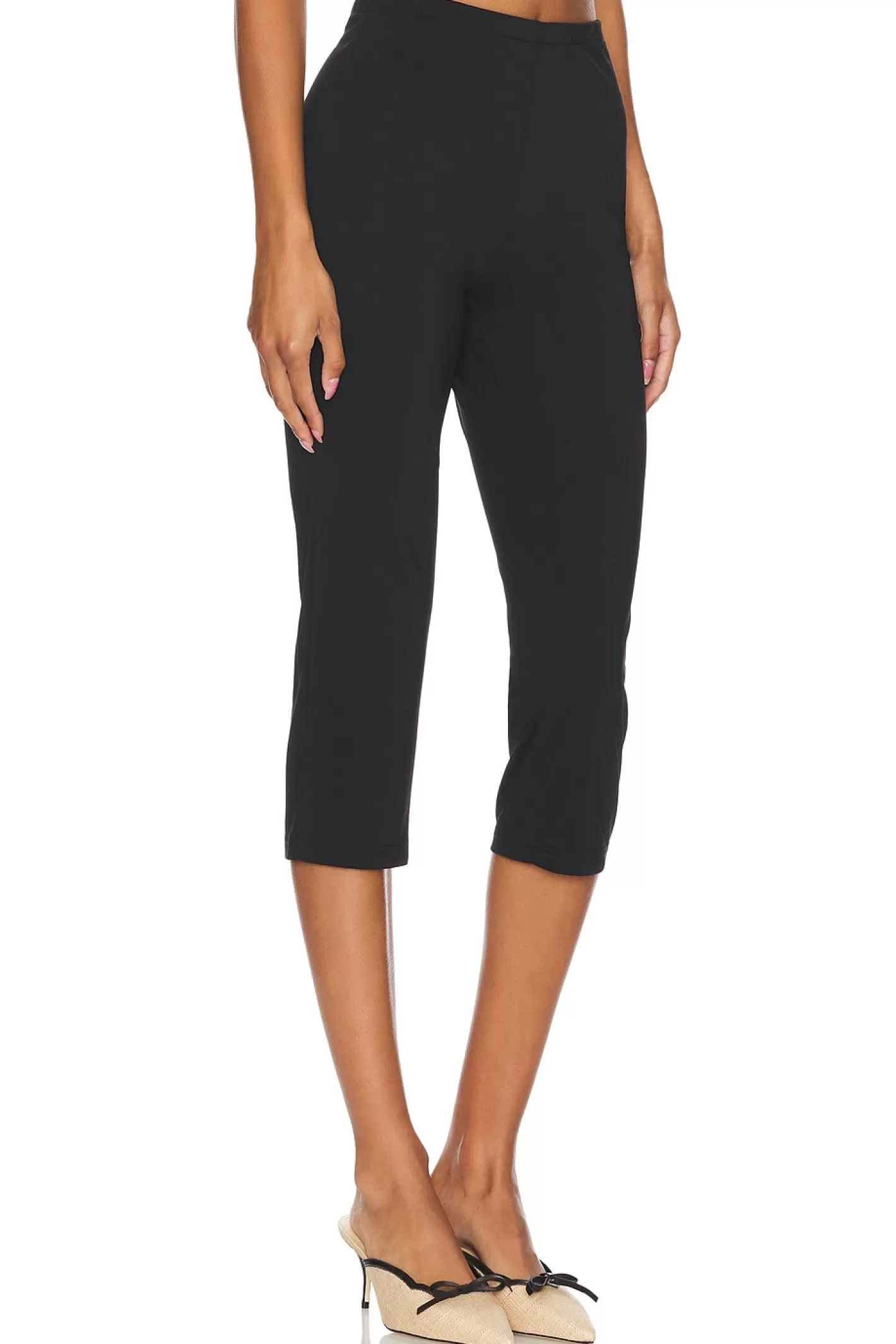 x REVOLVE Capri Pants>SNDYS Shop